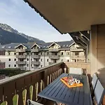 アパート Grepon -city Center - Free Swimming Pool, Sauna, Gym - Free Parking - By Cozee シャモニー